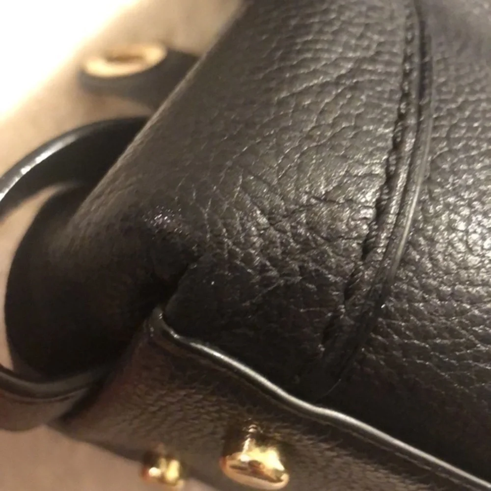 Coach Edie 31 Leather Shoulder Bag Black leather